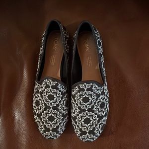 Size W8 Toms, never worn